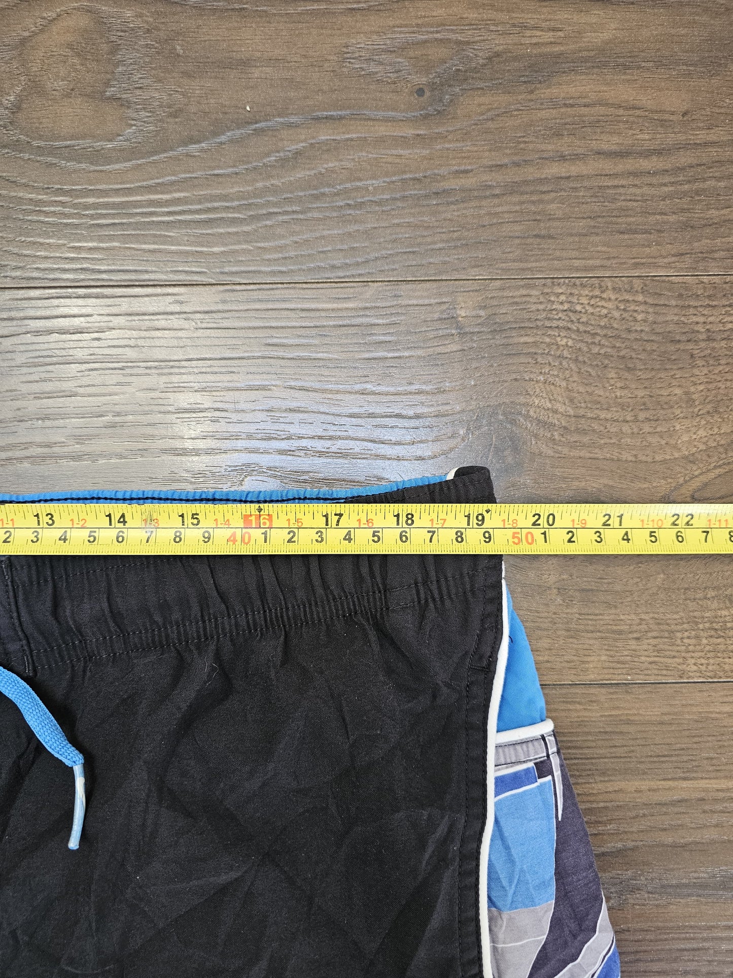 Nike Silver Tag Activewear/Casual/Swim Blue Black Shorts - XL/Extra Large