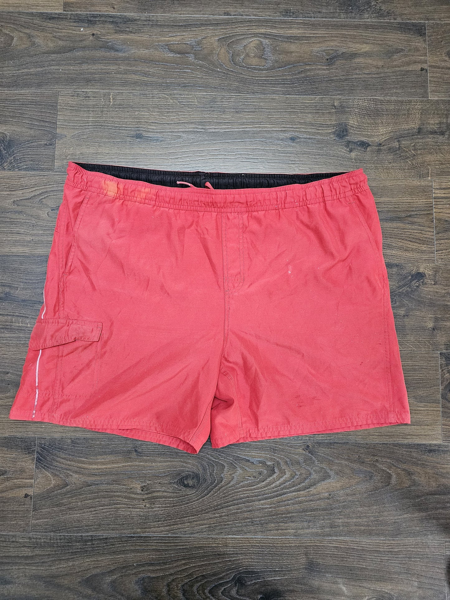 Nike Activewear/ Casual/ Running/ Swim Red Shorts -XL/Extra Large