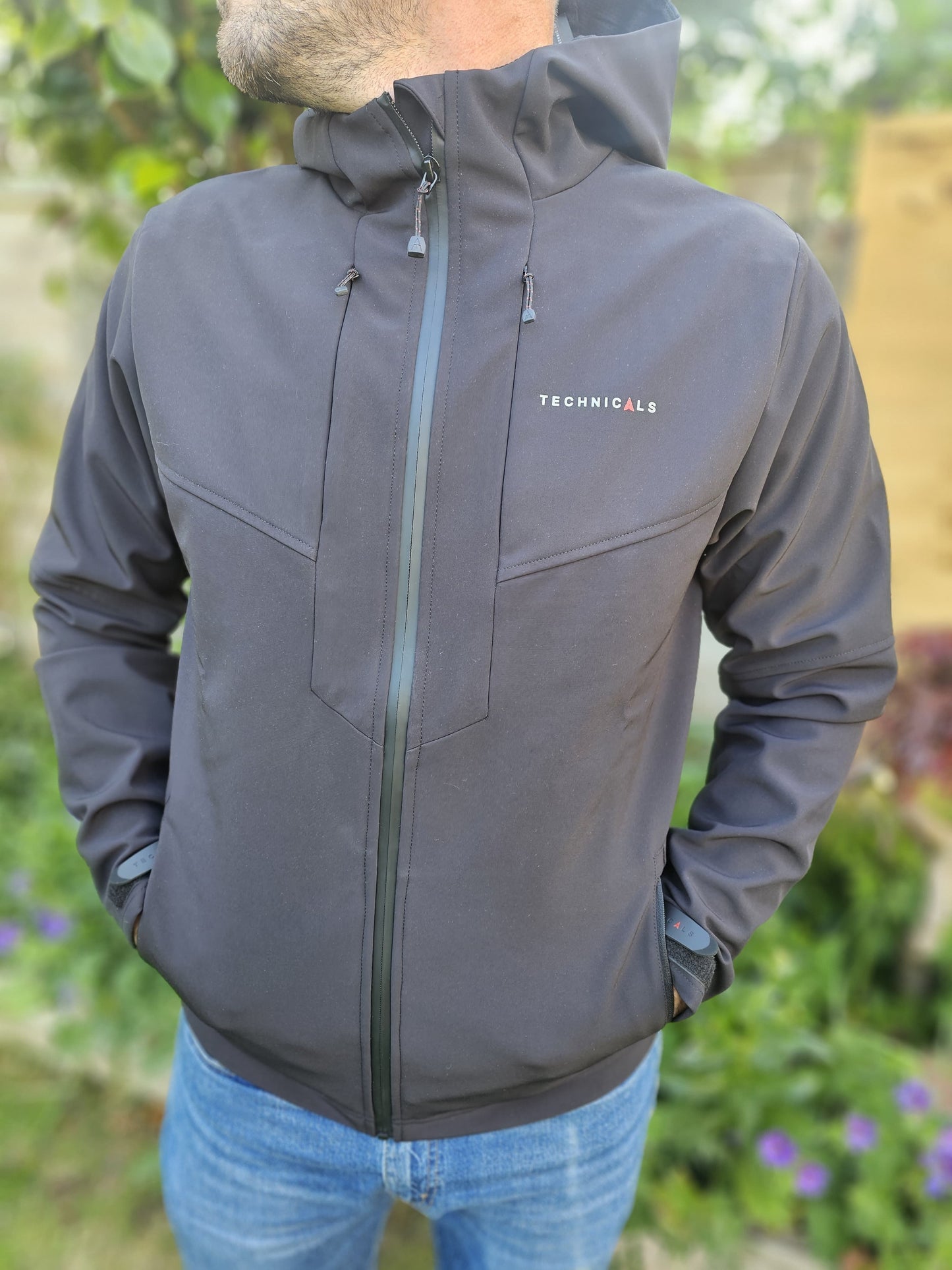 Brand New Technicals Black Soft Shell Hooded Casual/Hike/Streetwear Full Zip Jacket - M/Medium