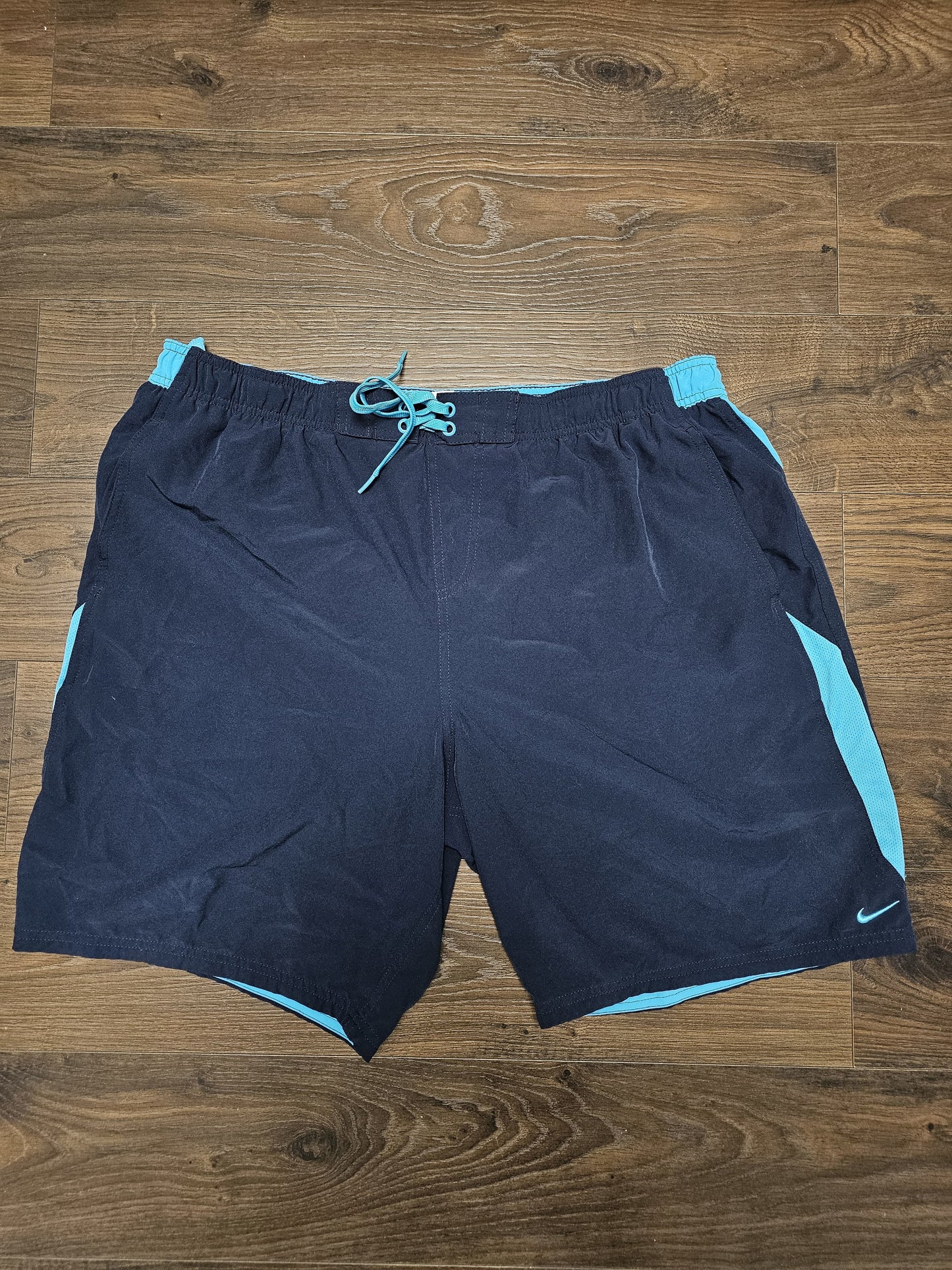 Nike Activewear/Casual/Swim Navy/Turquoise Shorts - XXL/Extra Extra Large