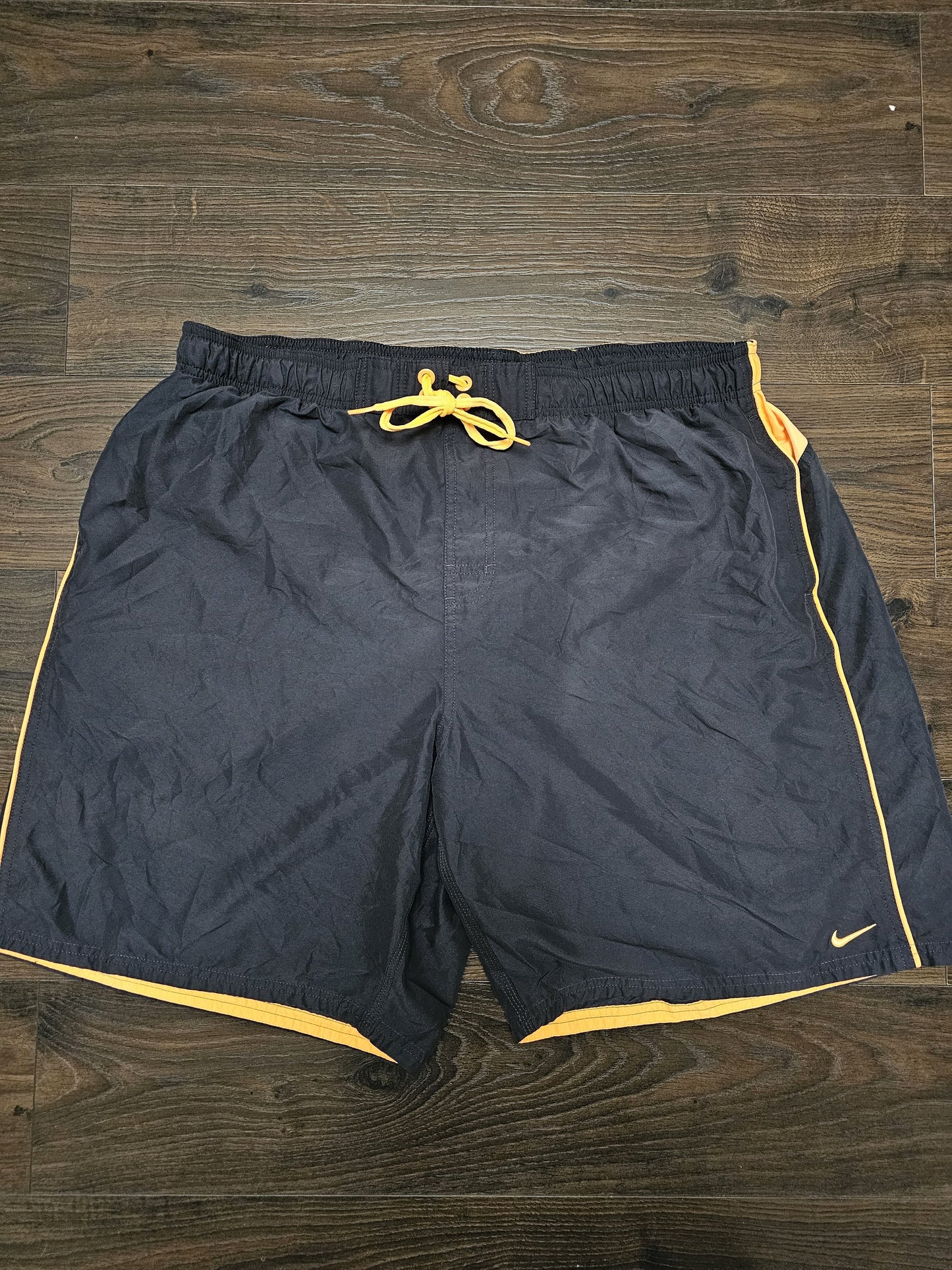 Nike Activewear/Casual/Swim Black Shorts - XXL/Extra Extra Large