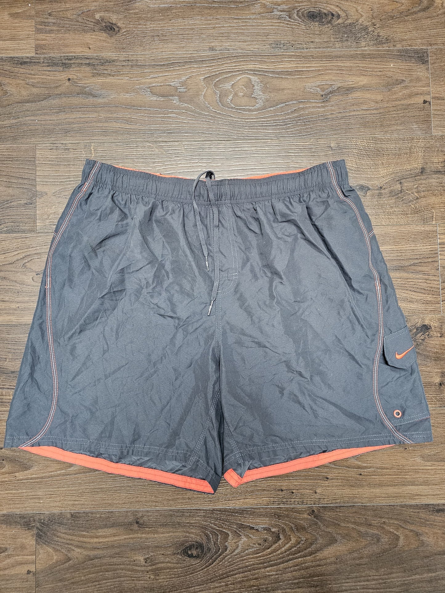 Nike Activewear/Casual/Swim Grey Shorts - XXL/2XL/Extra Extra Large