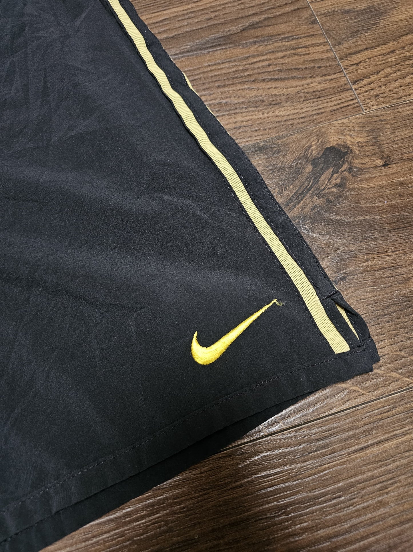 Nike Fit Y2K X Live Strong Grey/Yellow Activewear/Casual Shorts - L/Large