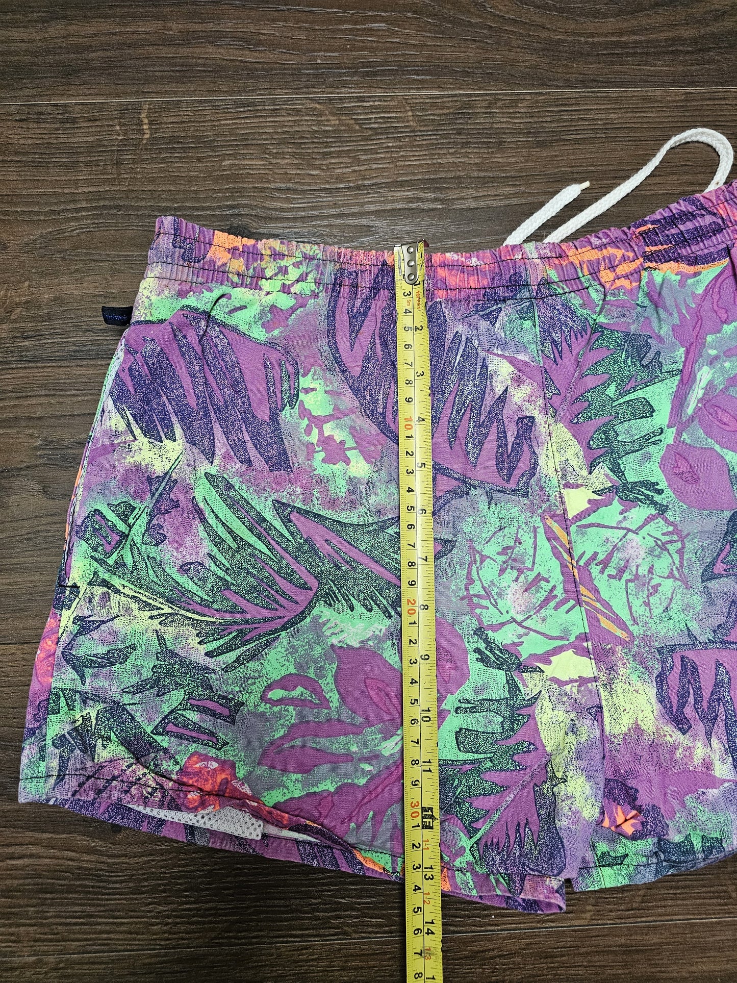 Vintage Budweiser Multicolour Shorts - M/Medium 72-80CM