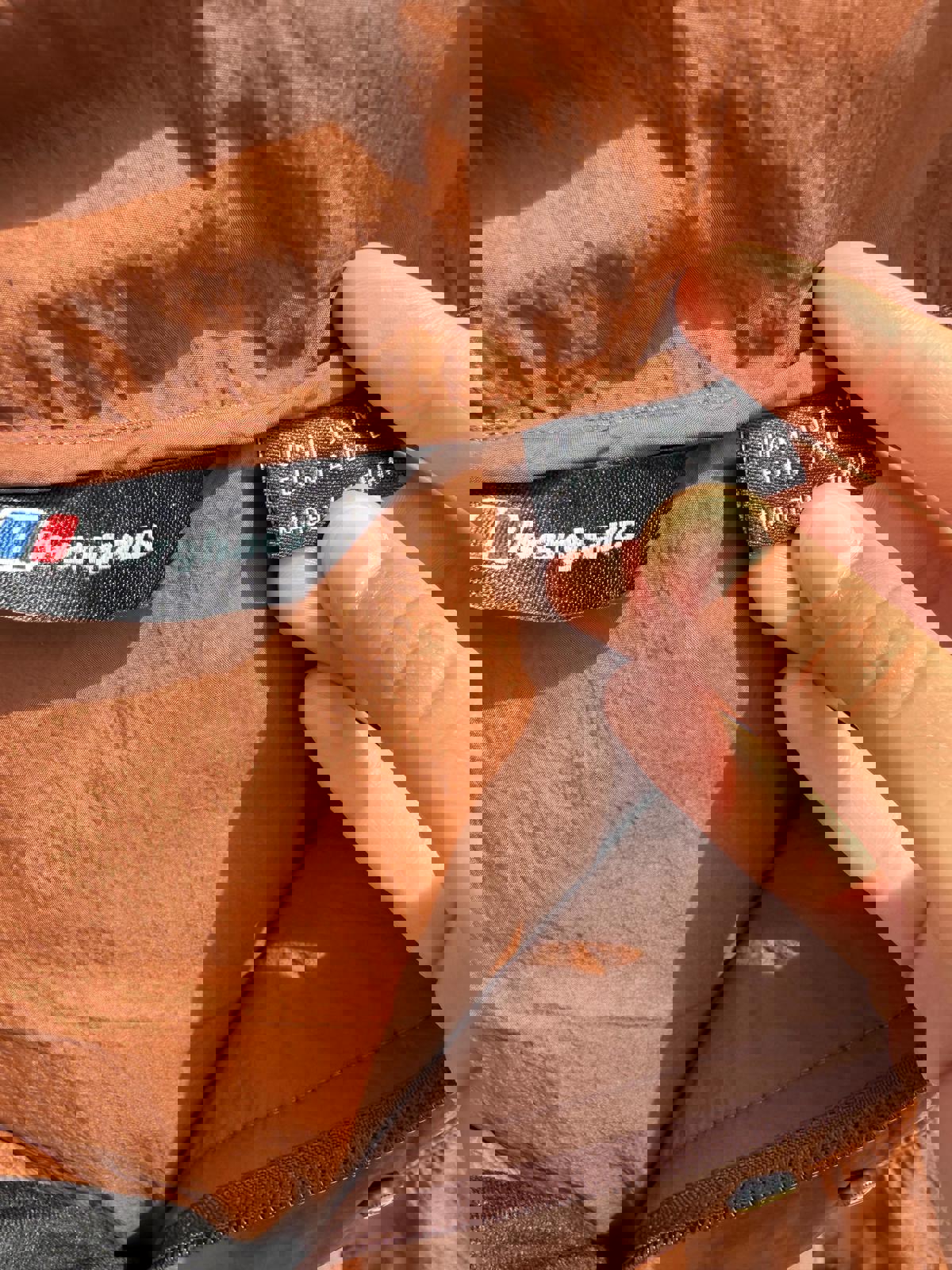 Berghaus Dean Street Unisex Overhead 1/2 Zip Windbreaker Jacket Jacket - M