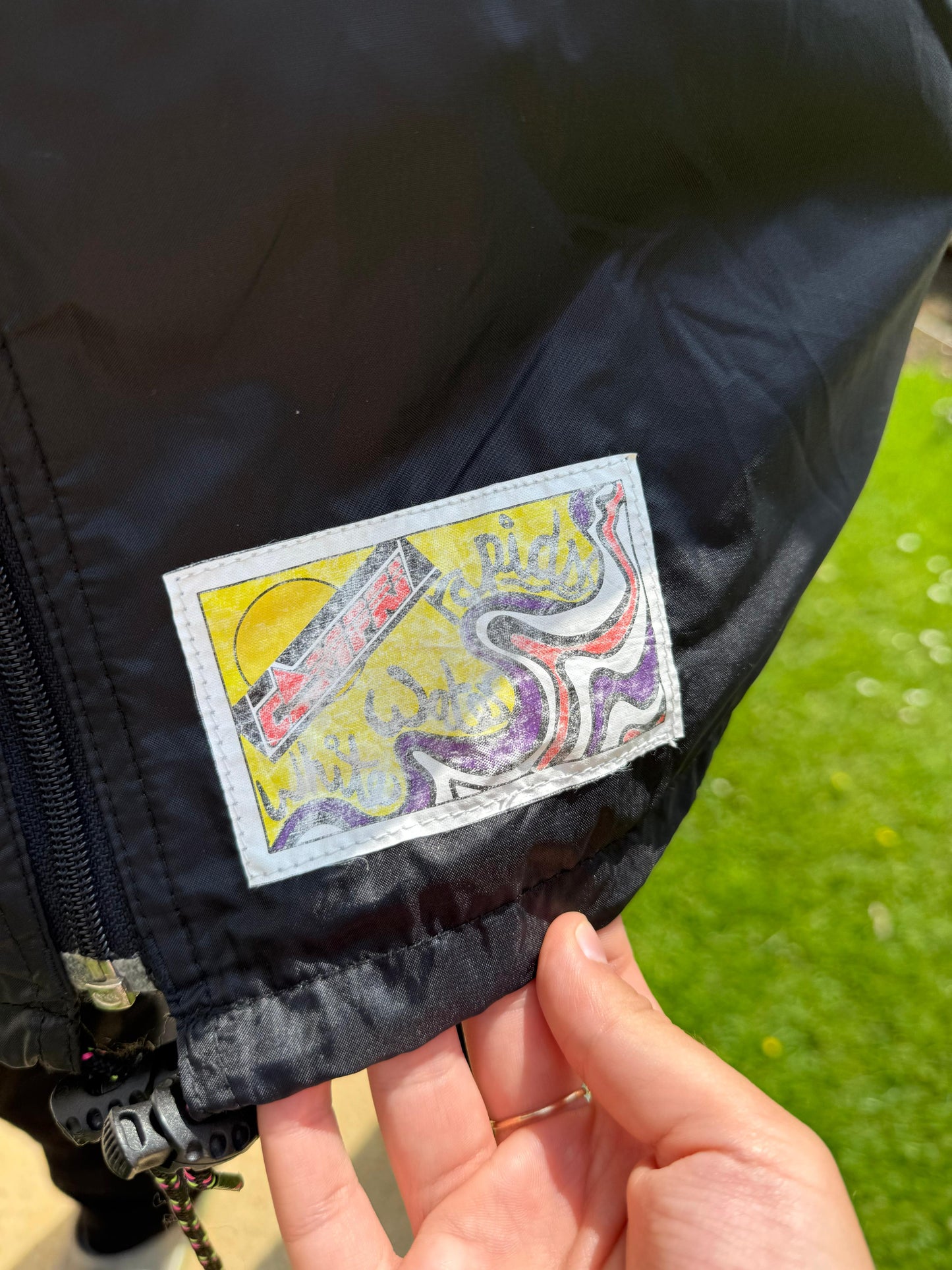Awesome Campri Rapids Retro Full Zip Hooded Windbreaker Jacket - L/Large