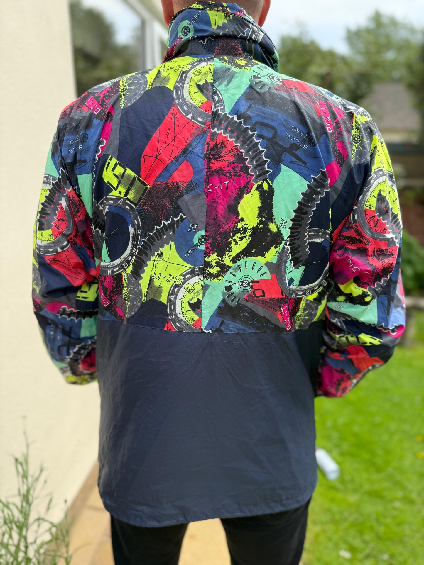 Awesome Vintage Retro Packable Full Zip Windbreaker Time Watch Clock Jacket - L/Large