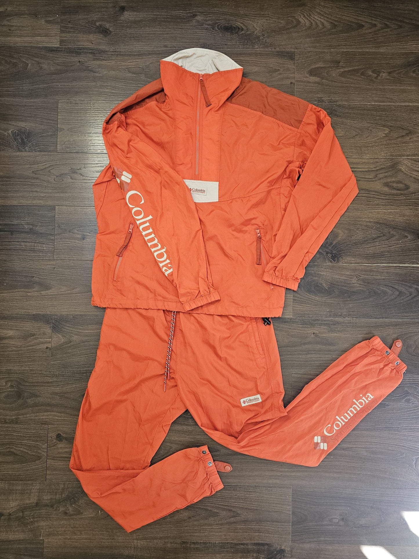 Mens Columbia 1/2 Zip Windbreaker Pullover Jacket & Wind Pants Orange- M/Medium/30