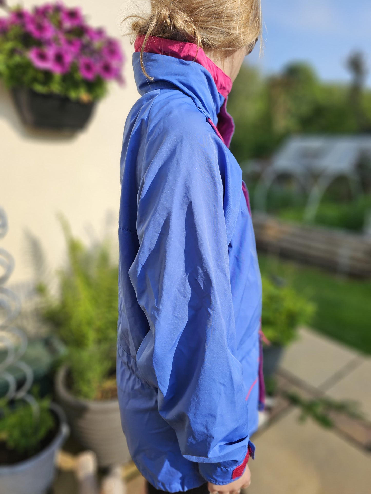 Vintage Berghaus Gemini LTS Blue/Pink Full Zip Windbreaker 90s Coat/Jacket - Size 36