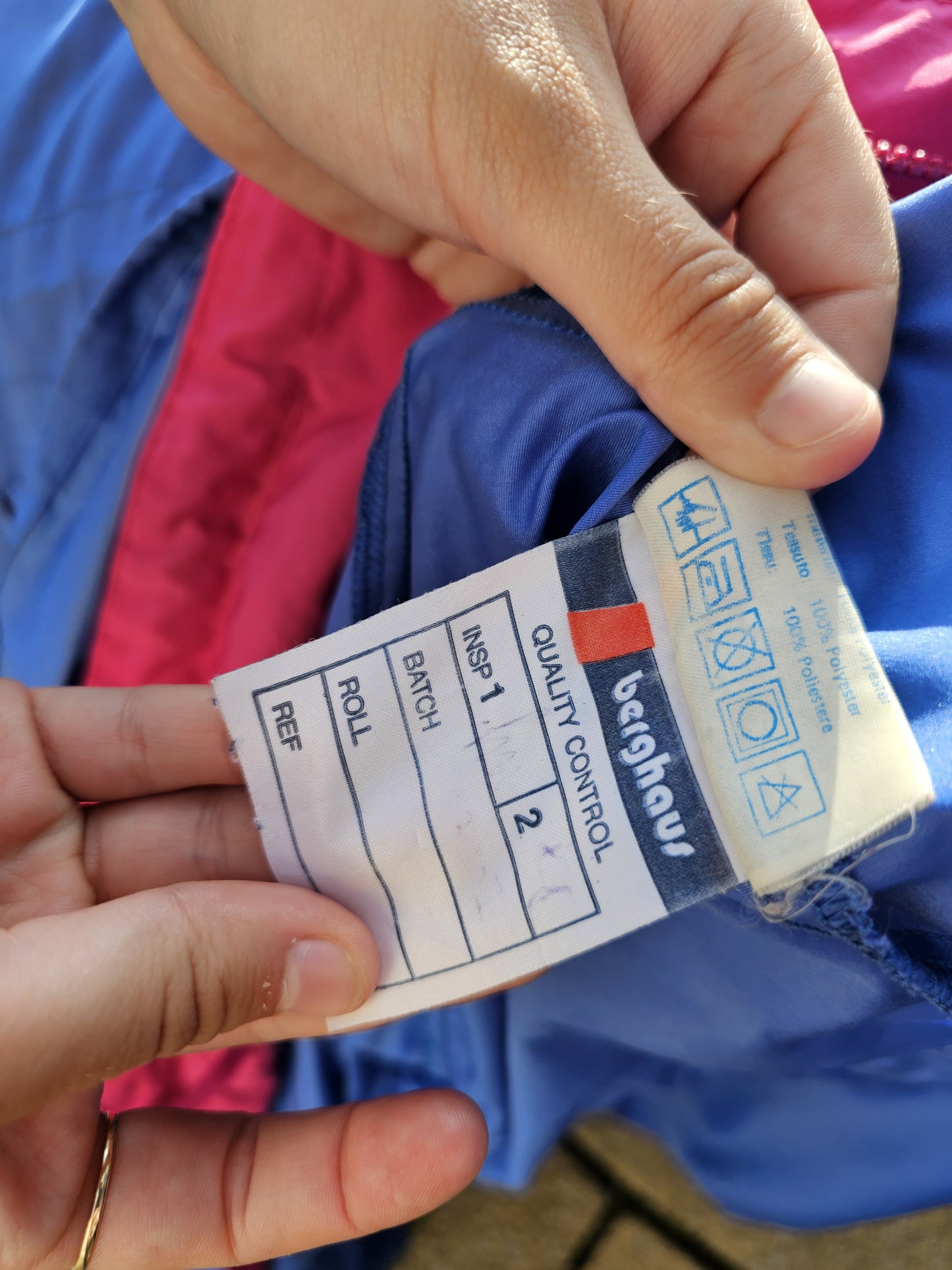 Vintage Berghaus Gemini LTS Blue/Pink Full Zip Windbreaker 90s Coat/Jacket - Size 36