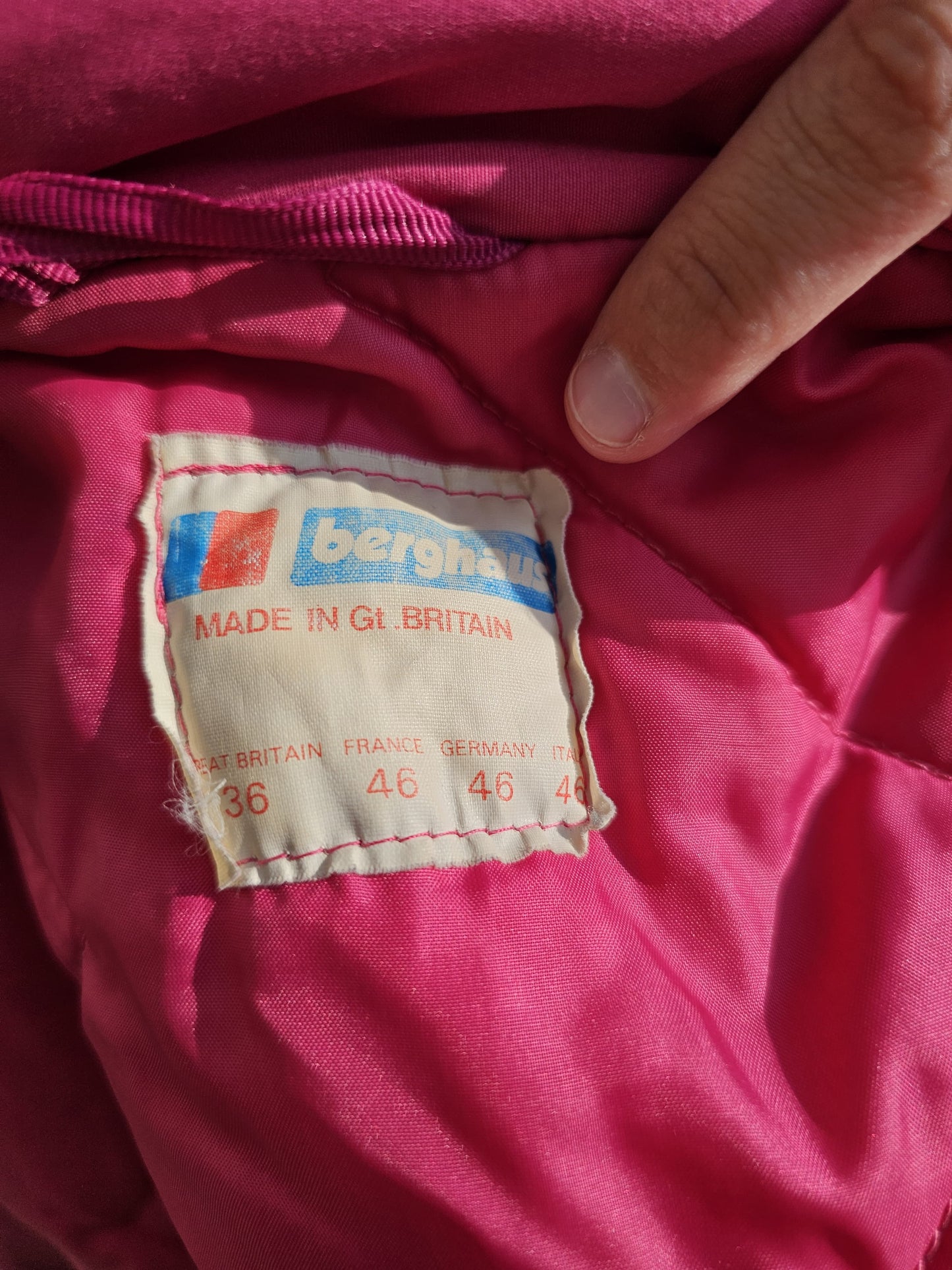 Vintage Berghaus Neidhart Gemini LTS Blue/Pink Full Zip Windbreaker 90s Coat/Jacket - Size 36