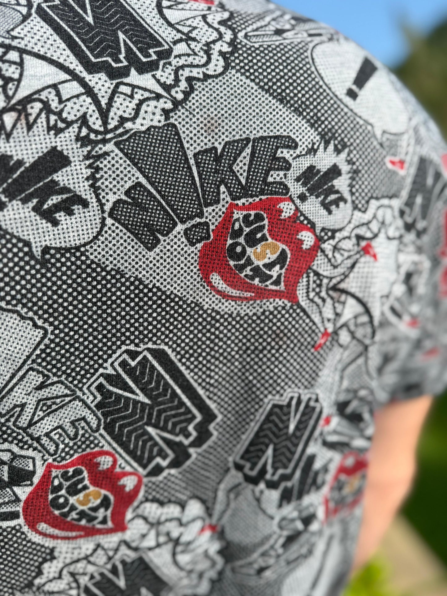 Rare Vintage Y2K Silver Tag Nike Full Print Short Sleeve T-Shirt Top - XL/Extra Large