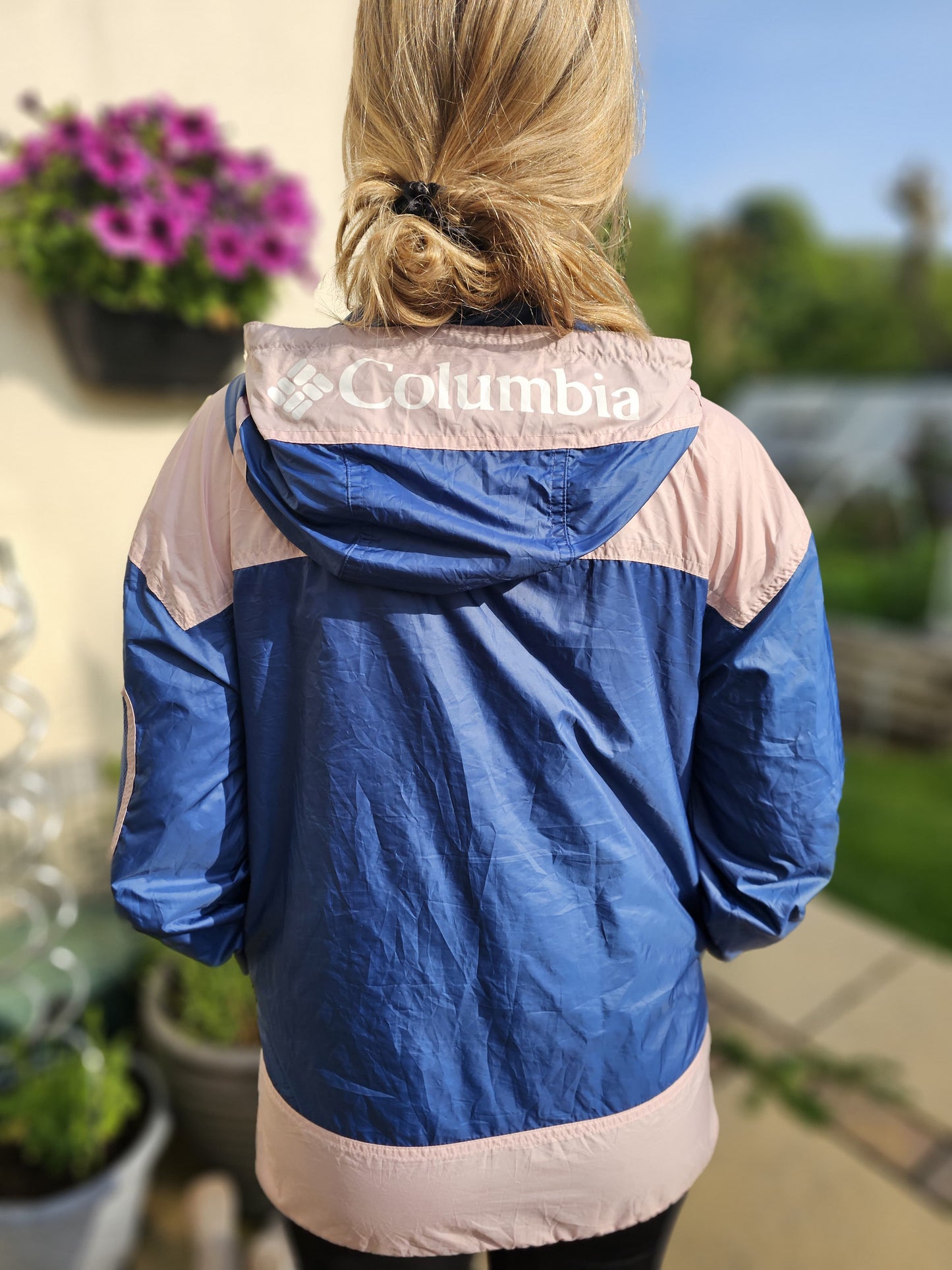 Columbia Challenger Pullover 1/2 Zip Hooded Windbreaker -M/Medium