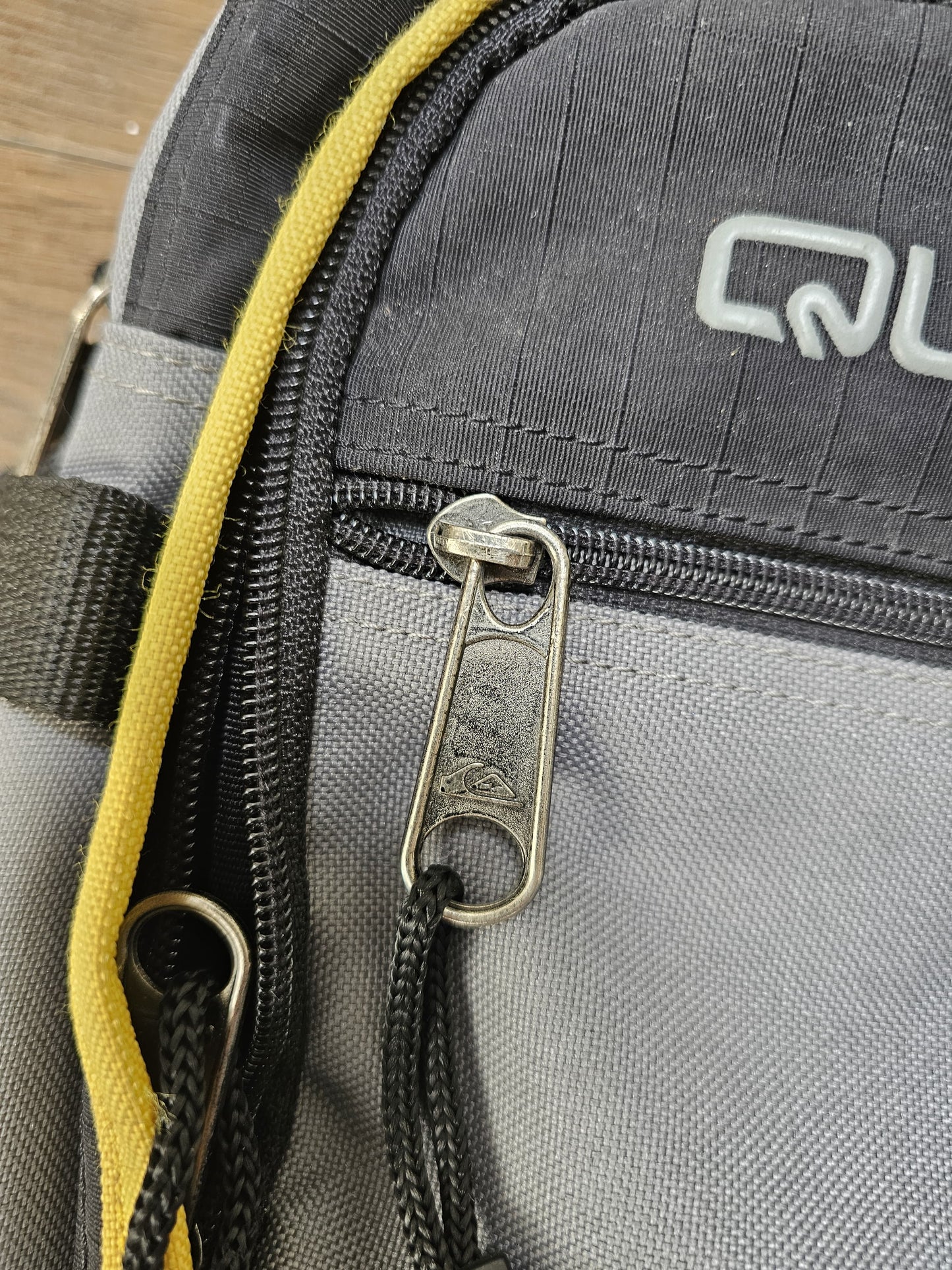 Y2K Quiksilver Messenger Shoulder Laptop Style One Strap Bag/Backpack