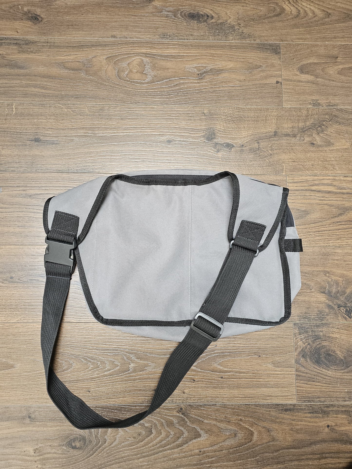 Y2K Quiksilver Messenger Shoulder Laptop Style One Strap Bag/Backpack