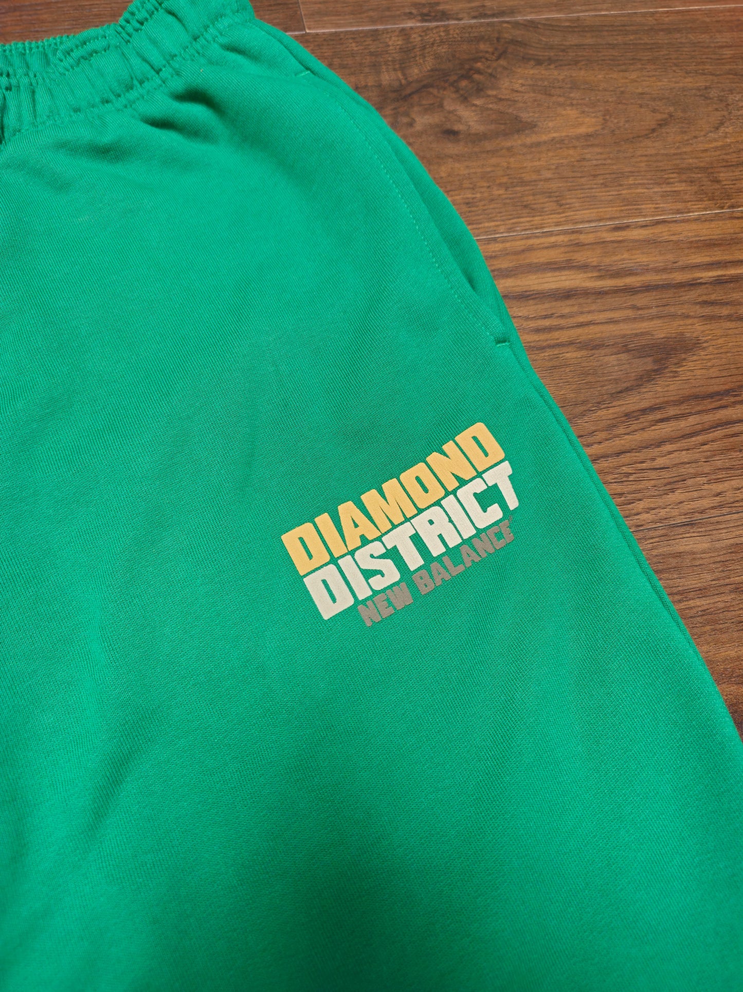 New Balance NB X Diamond District Green Joggers/Sweat Pants - M/Medium- RRP -£70