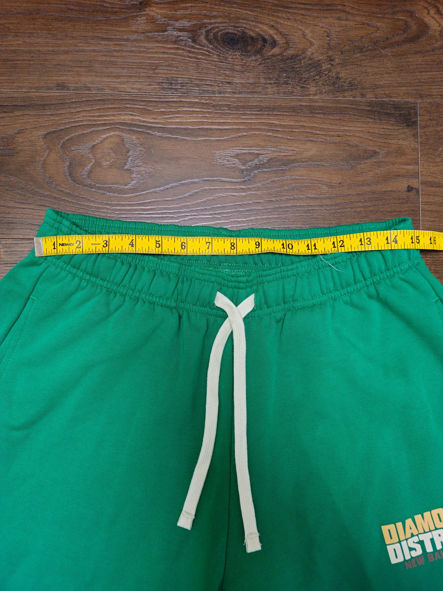 New Balance NB X Diamond District Green Joggers/Sweat Pants - M/Medium- RRP -£70