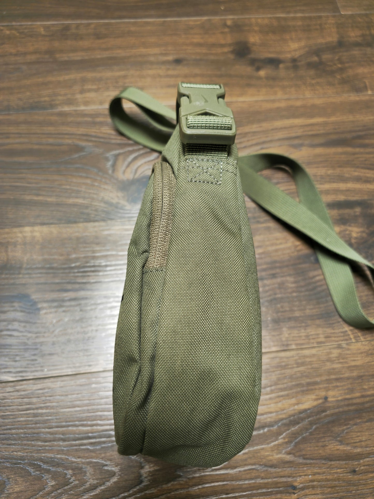 Nike Air Max Tech Cross Body Chest Shoulder Bag