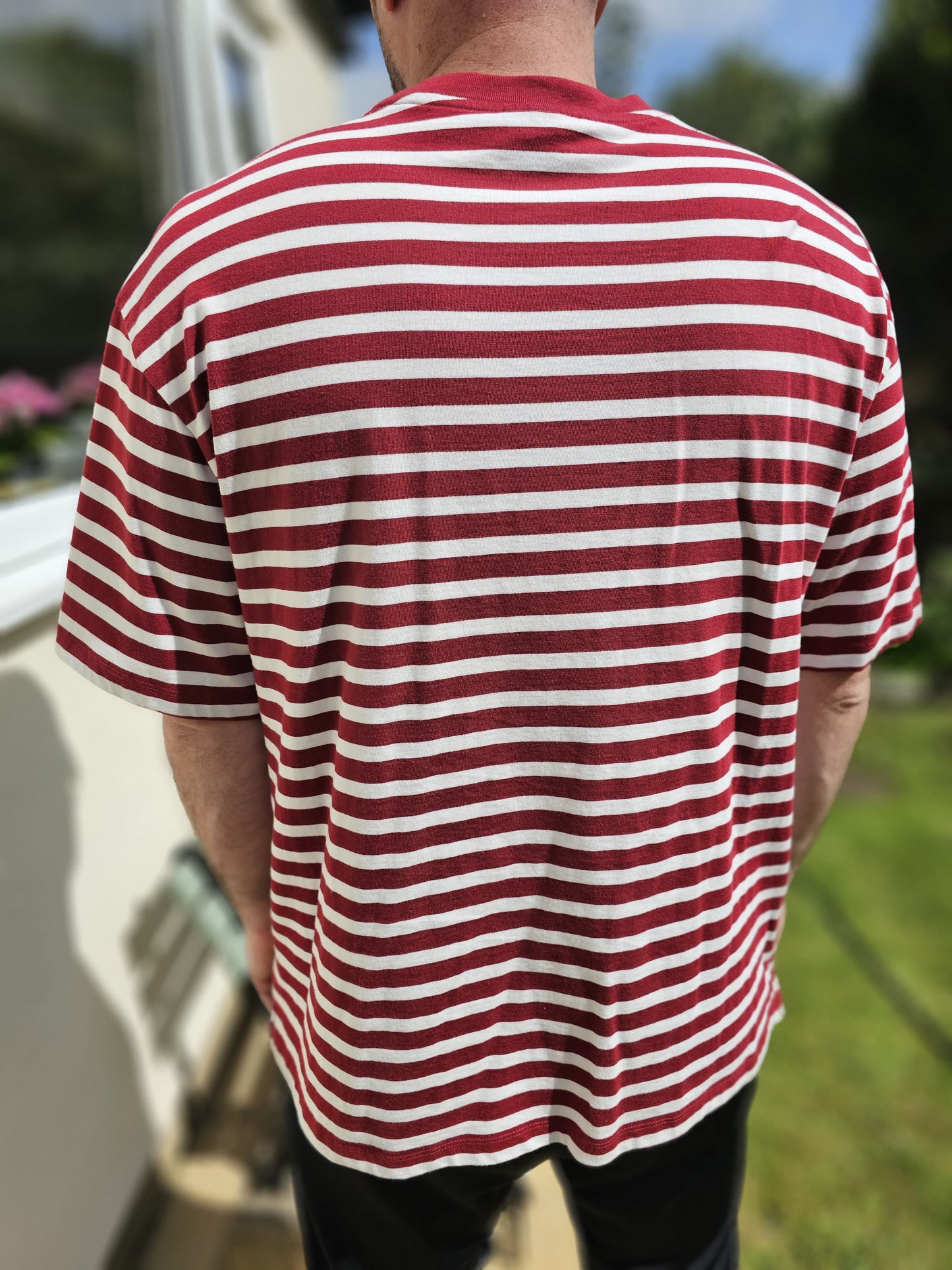 Mens H&M Deep Red/White Short Sleeve Relaxed Fit T-Shirt - L/Large
