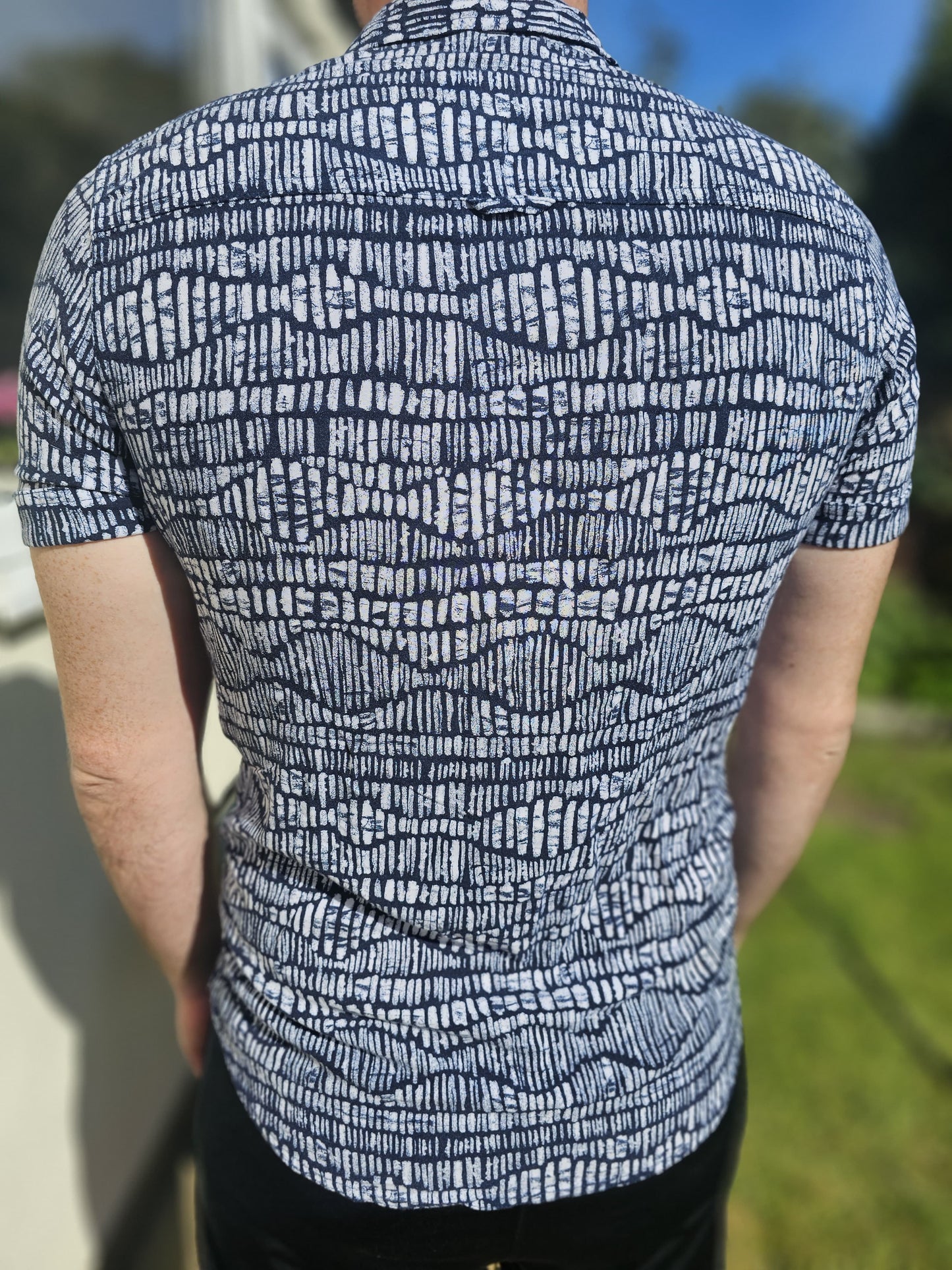 Piping Hot Mens Short Sleeve Surf Shirt - M/Medium