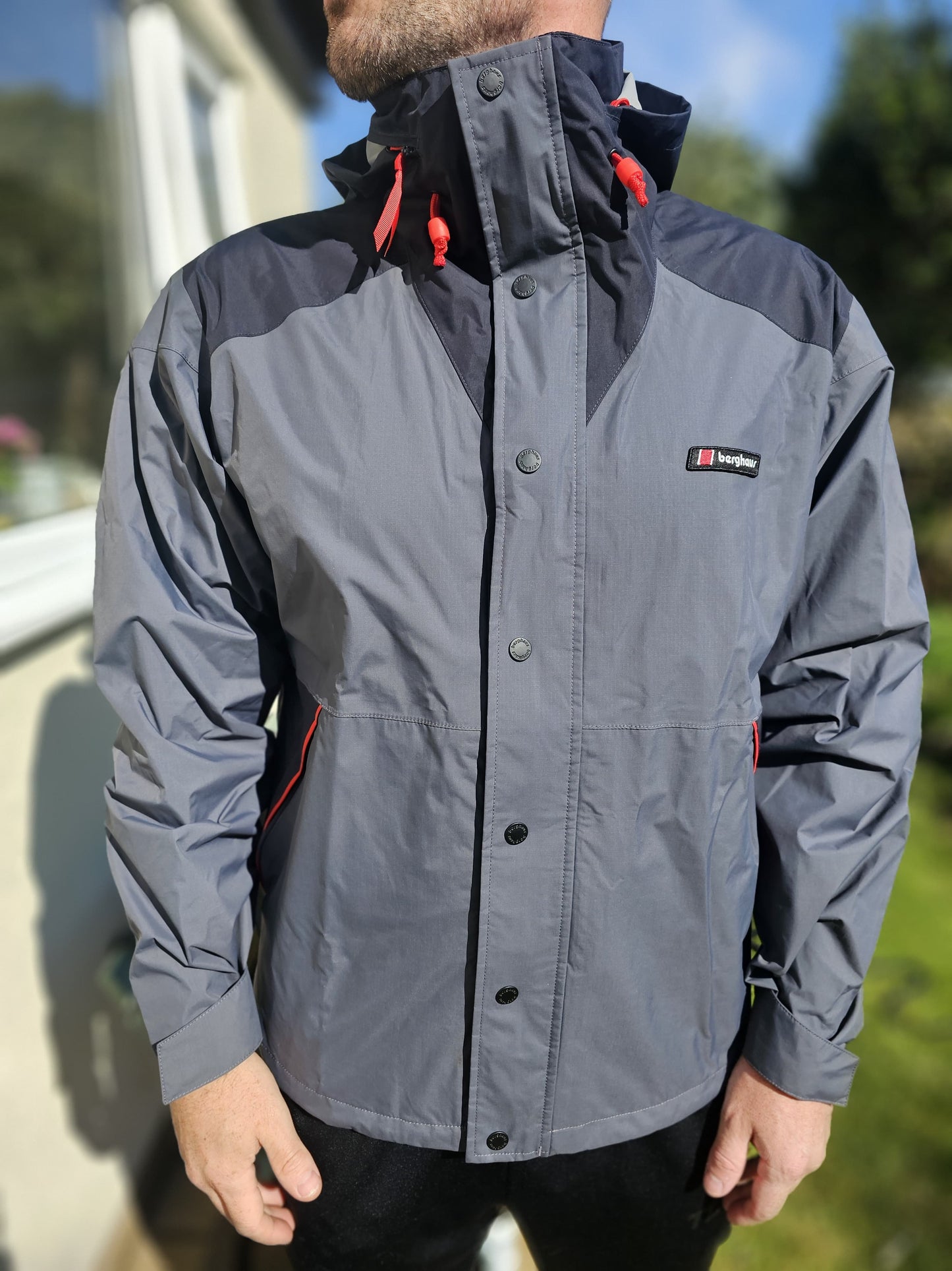 Bergahus Black/Grey Unisex Mayeurvate Waterproof Outdoor Jacket - M/Medium