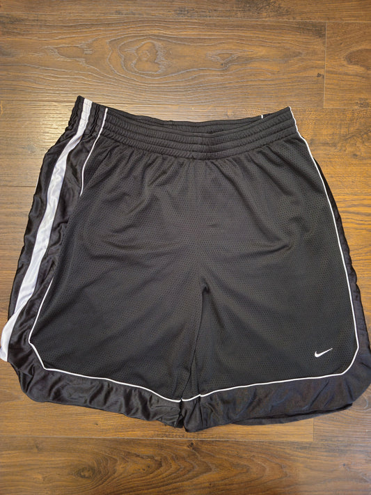 Nike Vintage Silver Tag Black Basketball Style Shorts - XXL/2XL/Extra Extra Large