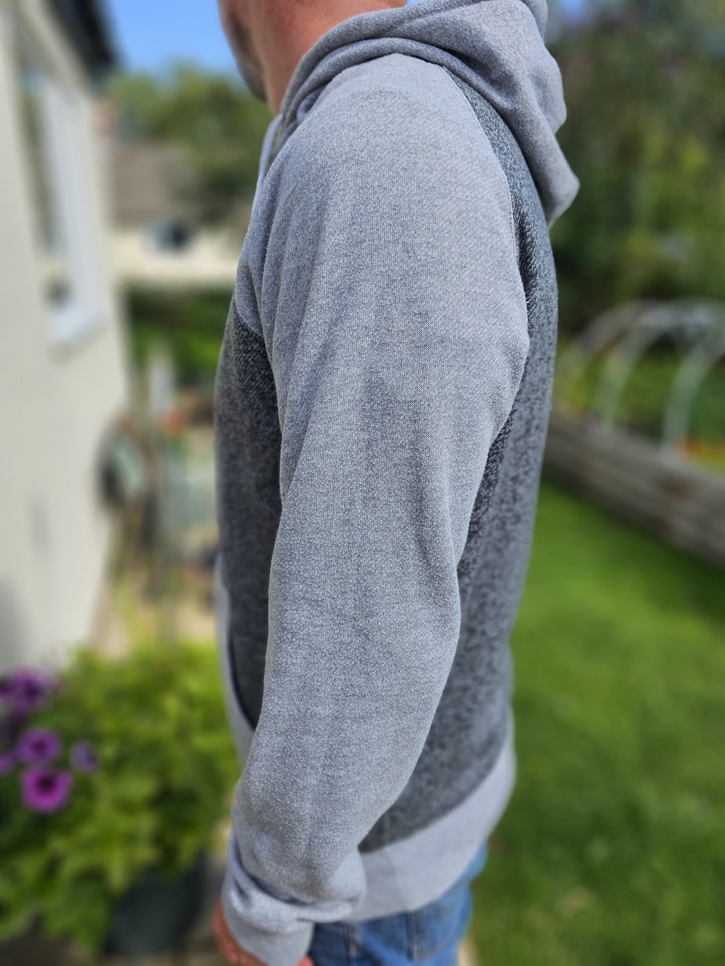 Billabong Embroidered Casual Two Tone Grey Pullover Hoodie - L/Large