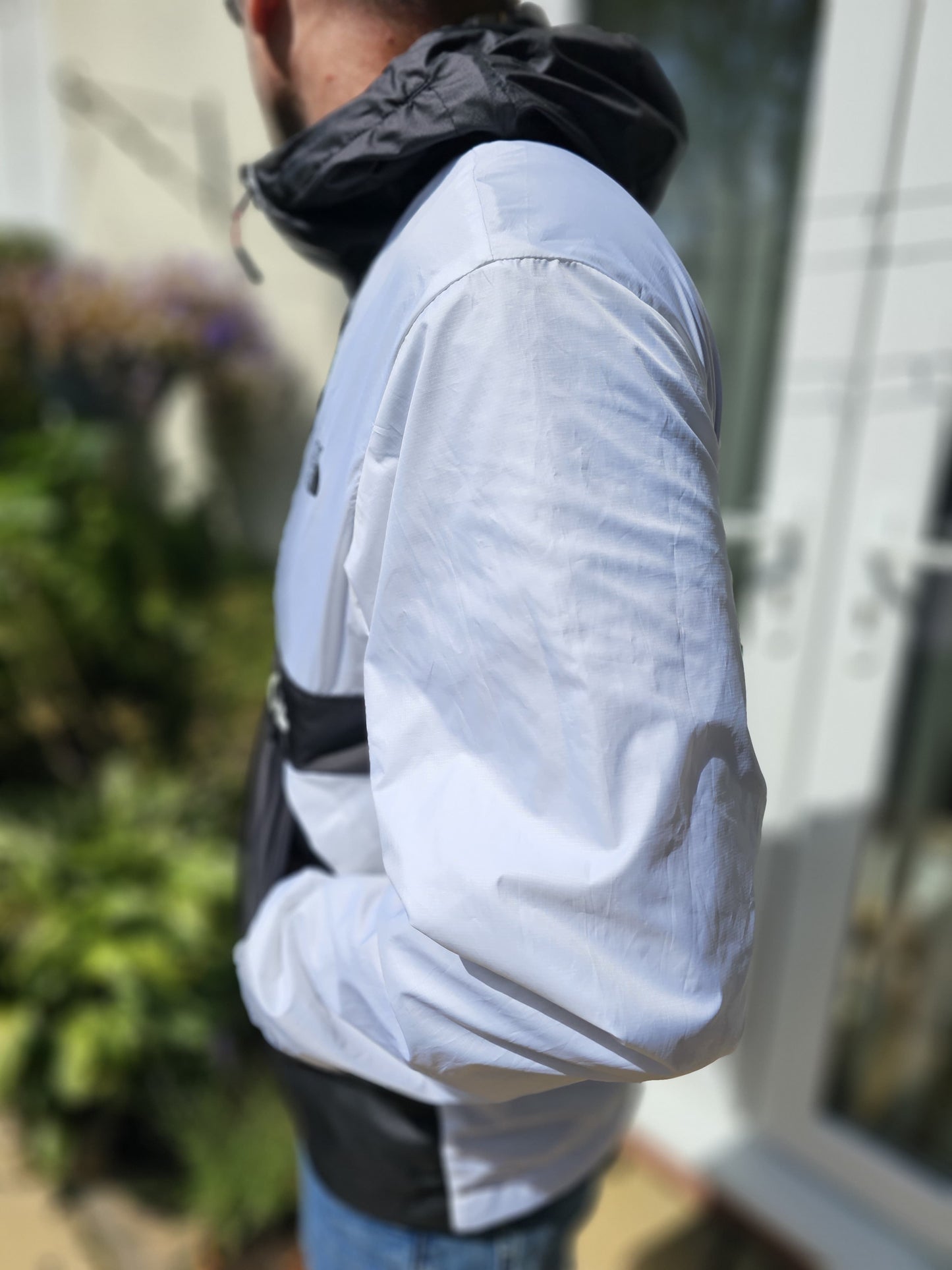 The North Face 1/2 Zip Hooded Pullover Black/White Windbreaker Jacket - M/Medium
