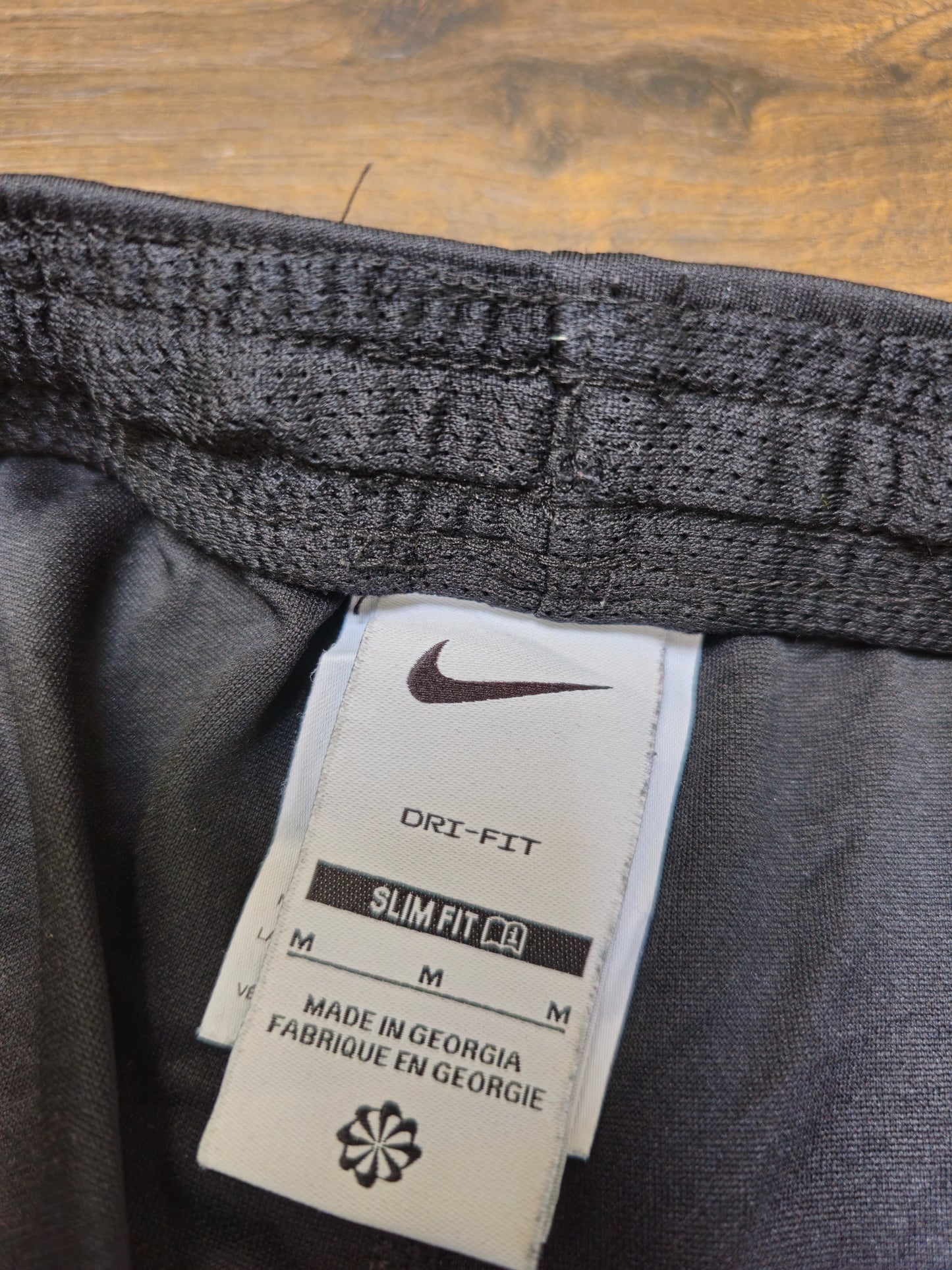 Mens Activewear Nike Summer Set T-Shirt Cap Shorts - M/Medium