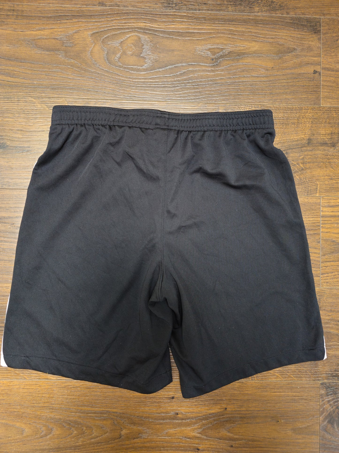 Mens Activewear Nike Summer Set T-Shirt Cap Shorts - M/Medium