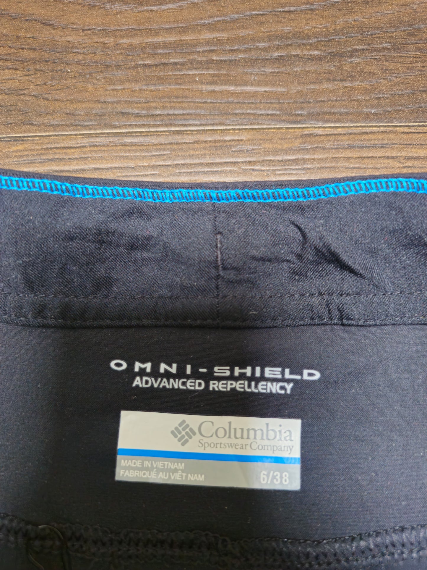 Columbia Omni-Shield Black Walking Pants/Trousers - 6/38 W30/L32