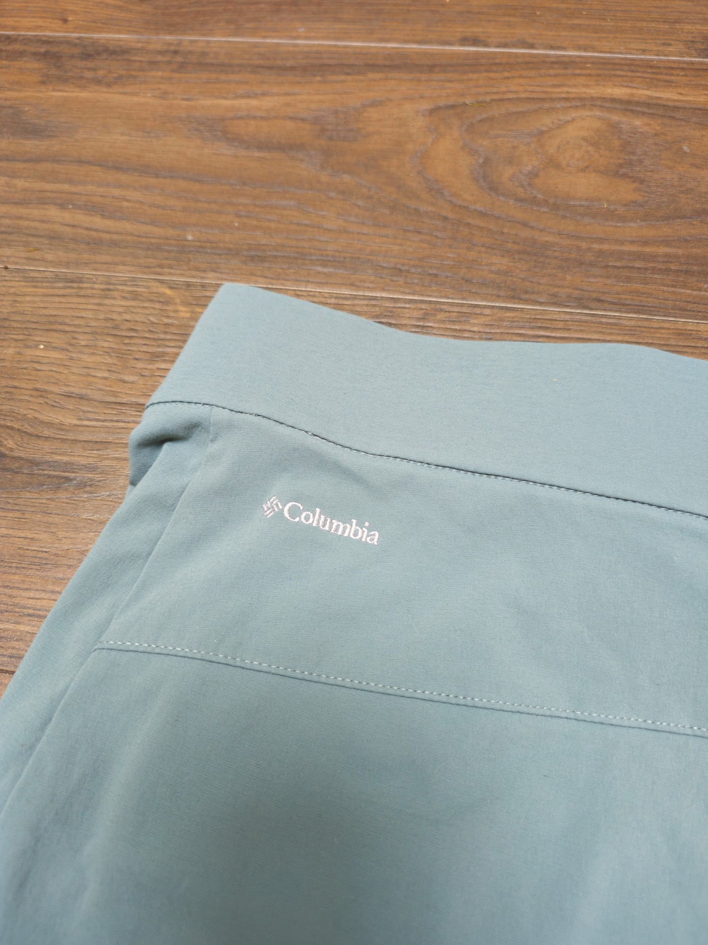Columbia Womens Teal Omni-Shield Activewear Sports/Hiking/Gym Shorts - 2XL Tall Fit - W44/L6