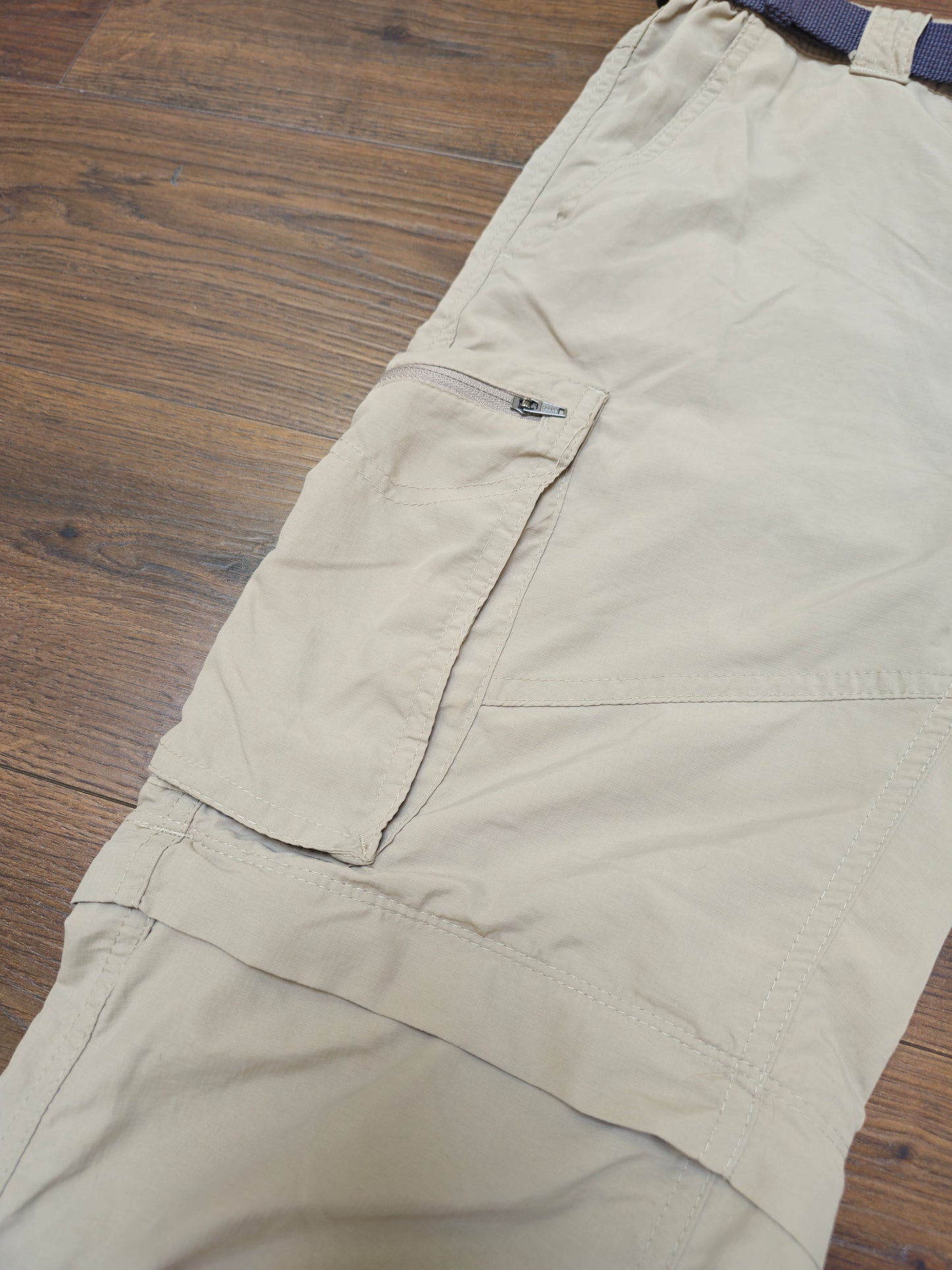 Mens Columbia Beige Cut Off Hiking/Walking Cargo Trousers/Shorts - W30/L32