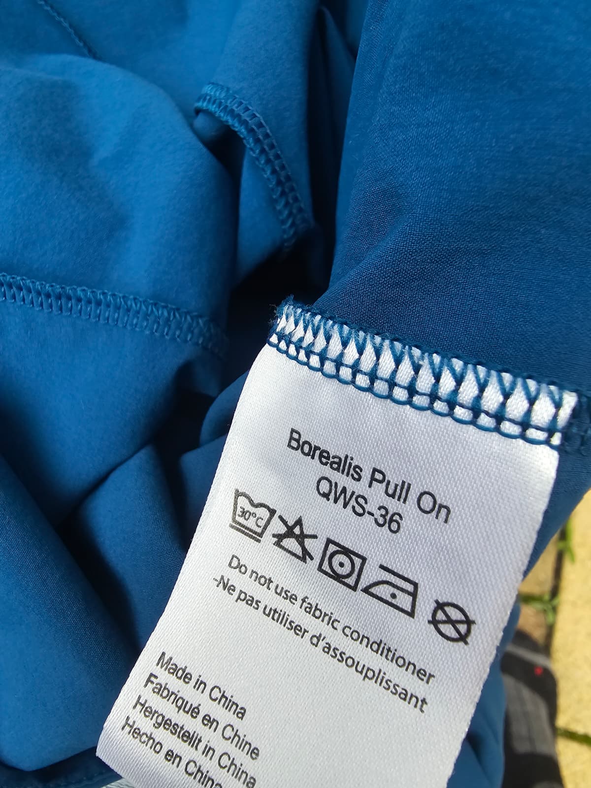 Rab Borealis Blue Soft Shell Style 1/2 Zip Hooded Climbing Pull Over - M/Medium