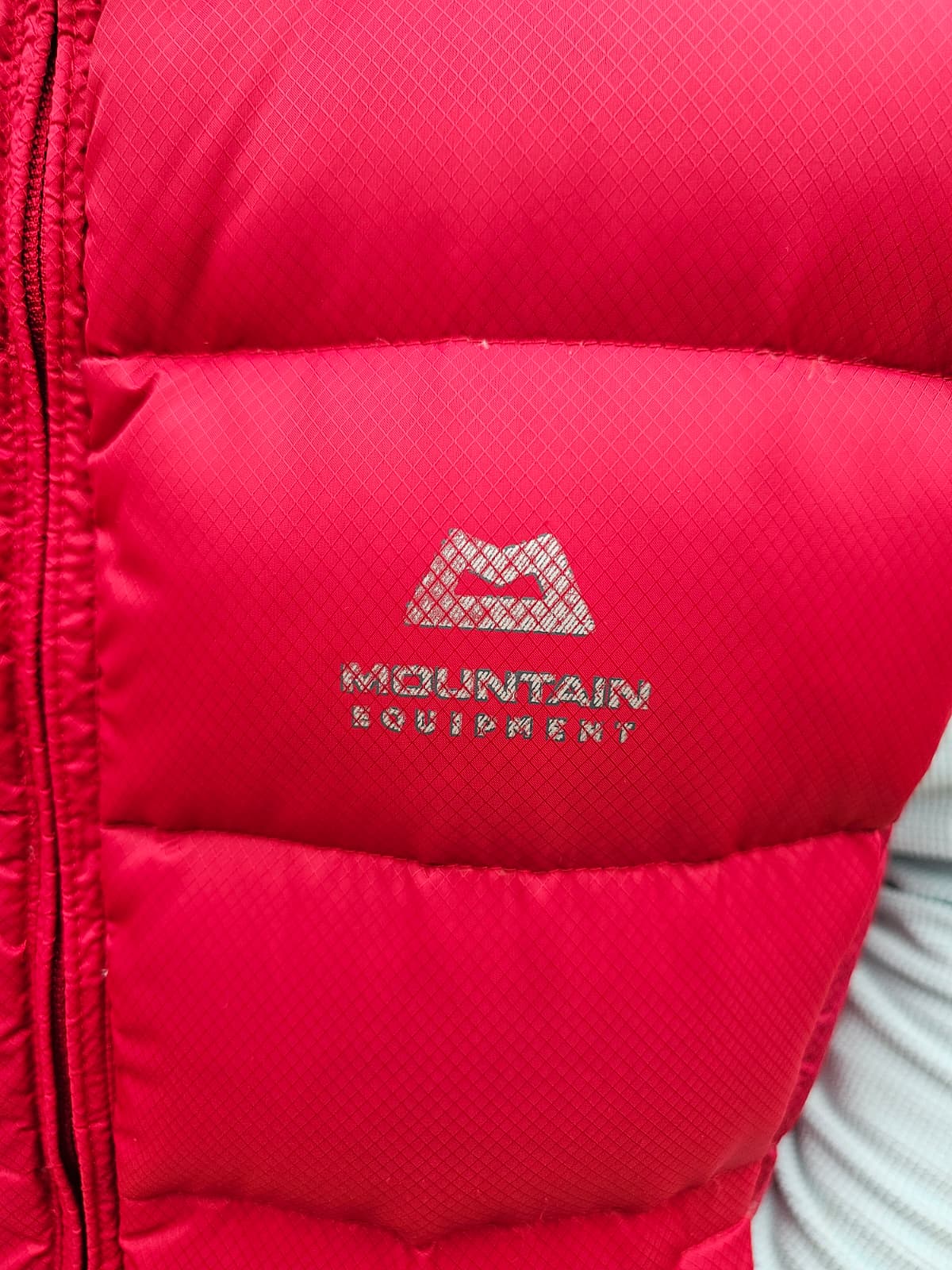 Mountain Equipment Down Full Zip Puffer Gilet/Bodywarmer - UK 12