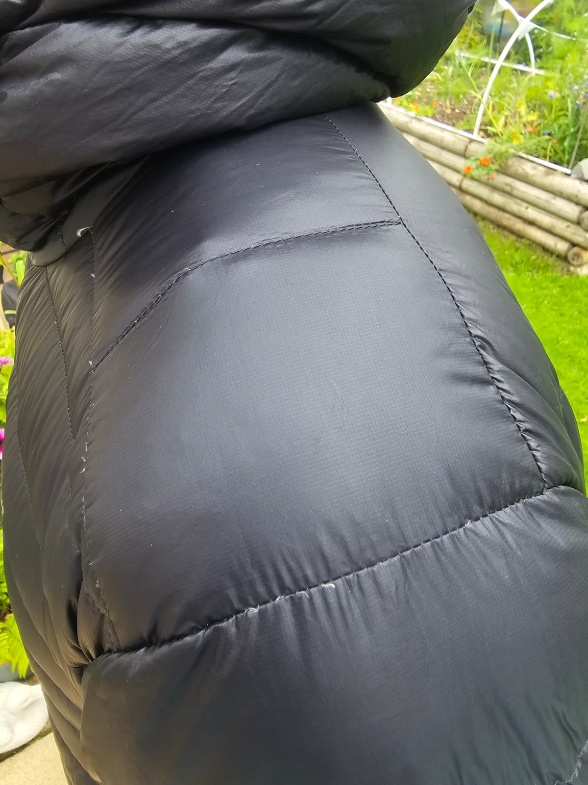 Mens Montane Black Full Zip Packable Hooded Insulated Pertex Quantam Down Jacket - M/Medium