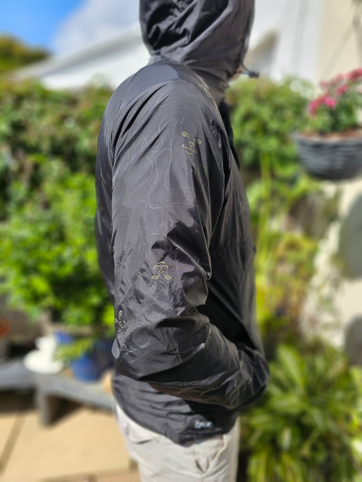 Ripndip Black Reflective 1/2 Zip Hooded Pullover Windbreaker Packable Jacket - M/Medium