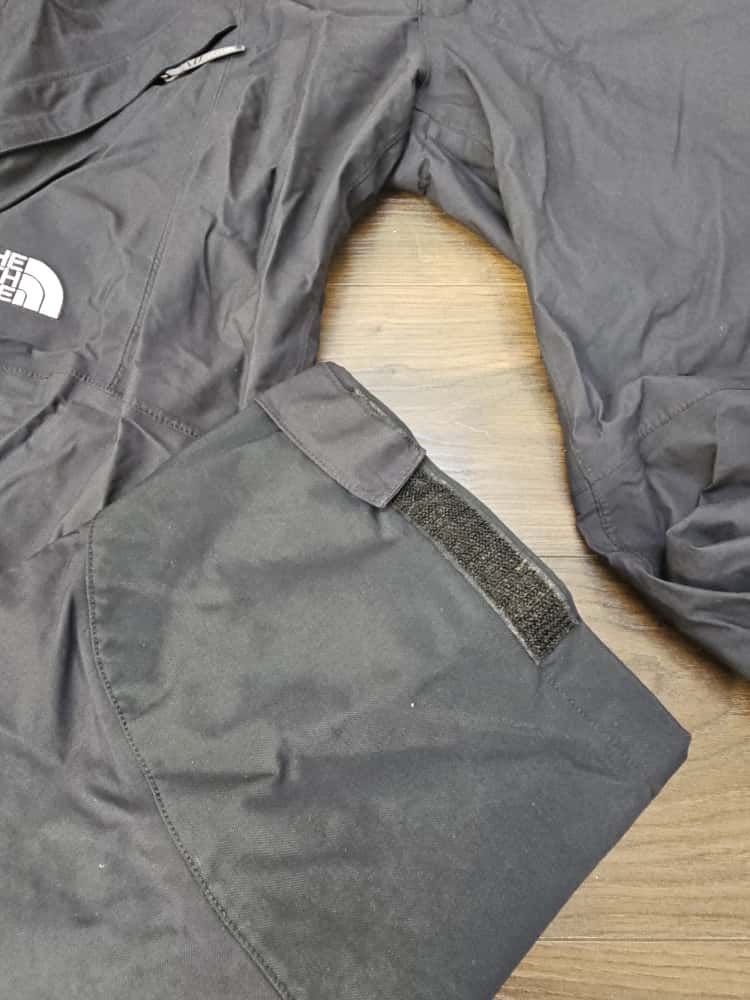 The North Face Hyvent Black Heavy Duty Waterproof Trousers Ski/Snowboard/Trek - M/Medium/ 36/31