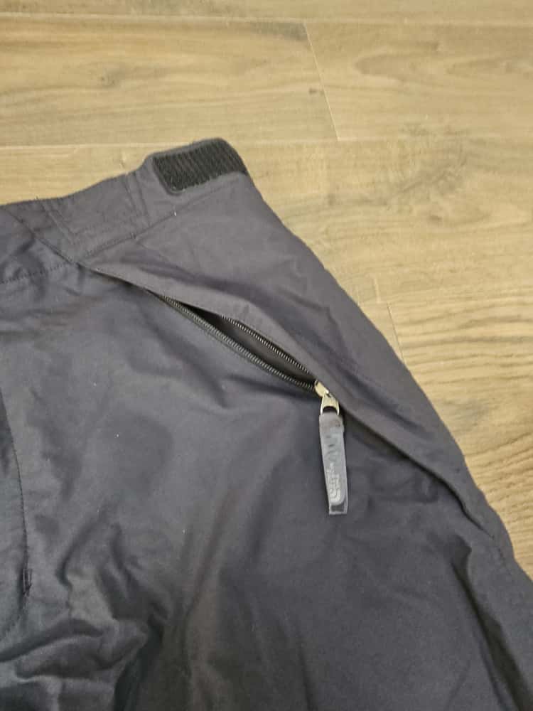 The North Face Hyvent Black Heavy Duty Waterproof Trousers Ski/Snowboard/Trek - M/Medium/ 36/31