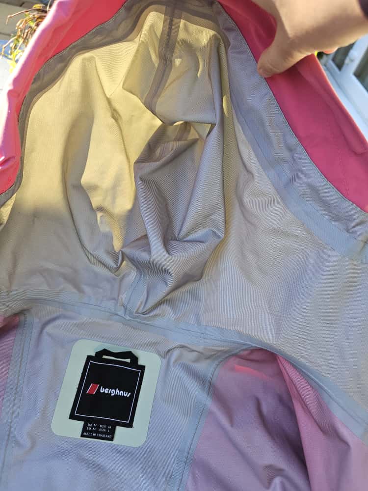 Berghaus Stormwear Tempest 89 Unisex Waterproof Full Zip Hooded Hiking/Casual Jacket - M/Medium