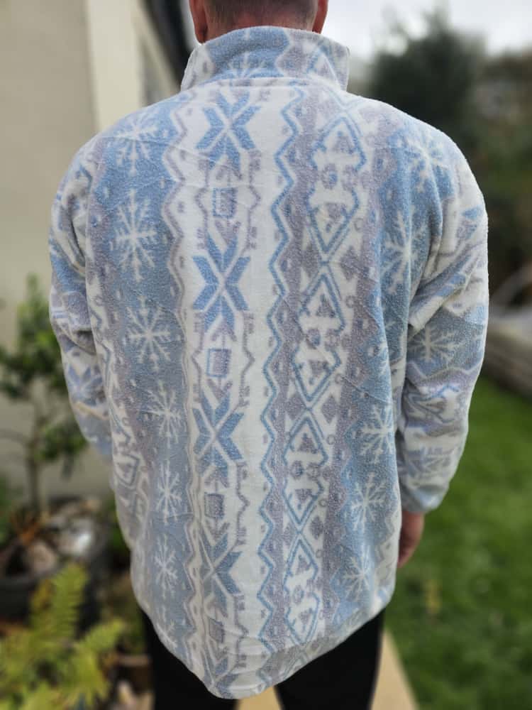 Vintage Made In England 1/4 Zip Fleece Pullover Abstract Snow Flake Pattern - L/Large