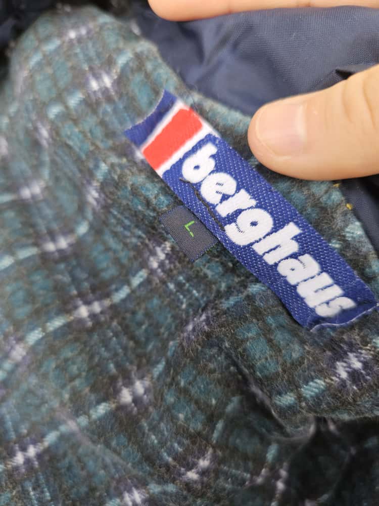 Vintage Berghaus Full Zip Hooded Insulated Yellow/Black Water Resistant Coat - L/Large