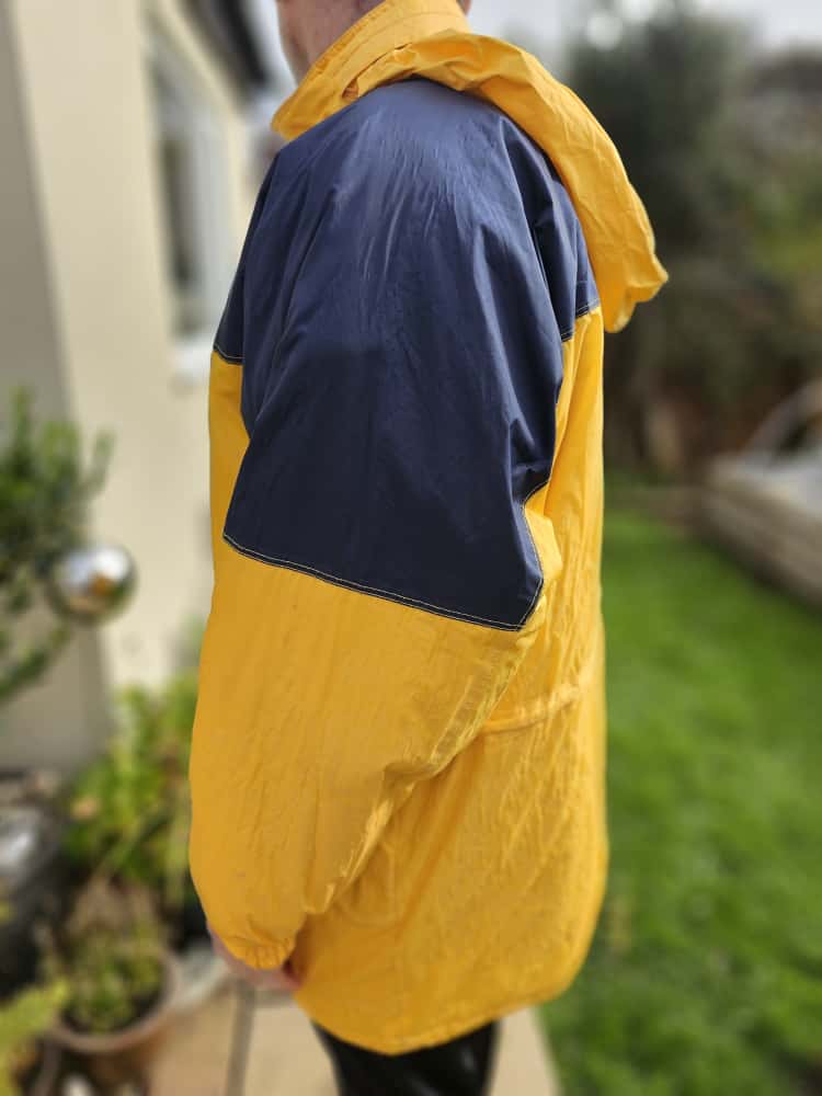 Vintage Berghaus Full Zip Hooded Insulated Yellow/Black Water Resistant Coat - L/Large