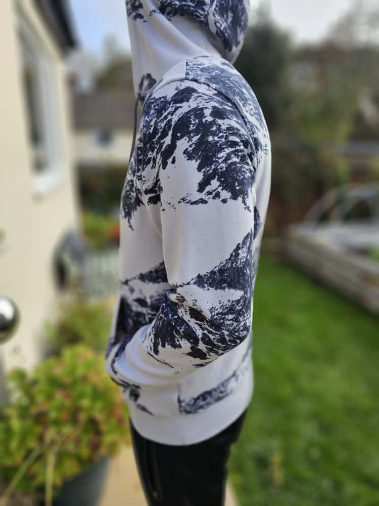 Berghaus Full Grey Mountain Print Pullover Hoodie - M/Medium - Unisex