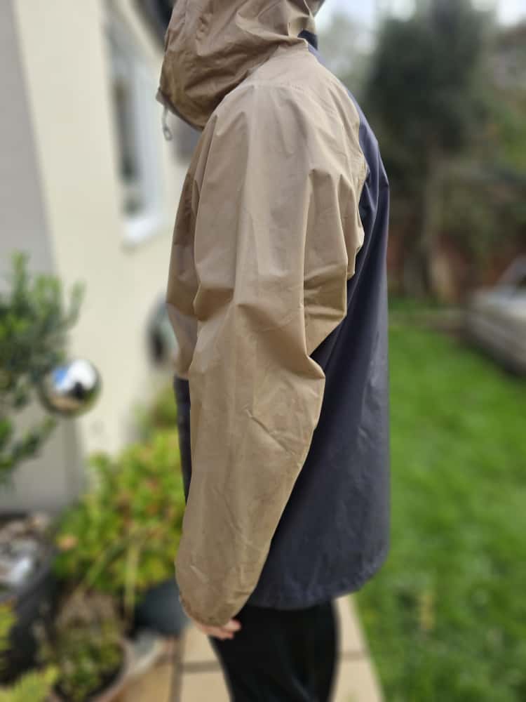 Patagonia H2NO Black/Beige Hooded Torrent Shell Pullover Waterproof WindProof Jacket/Coat - L/Large