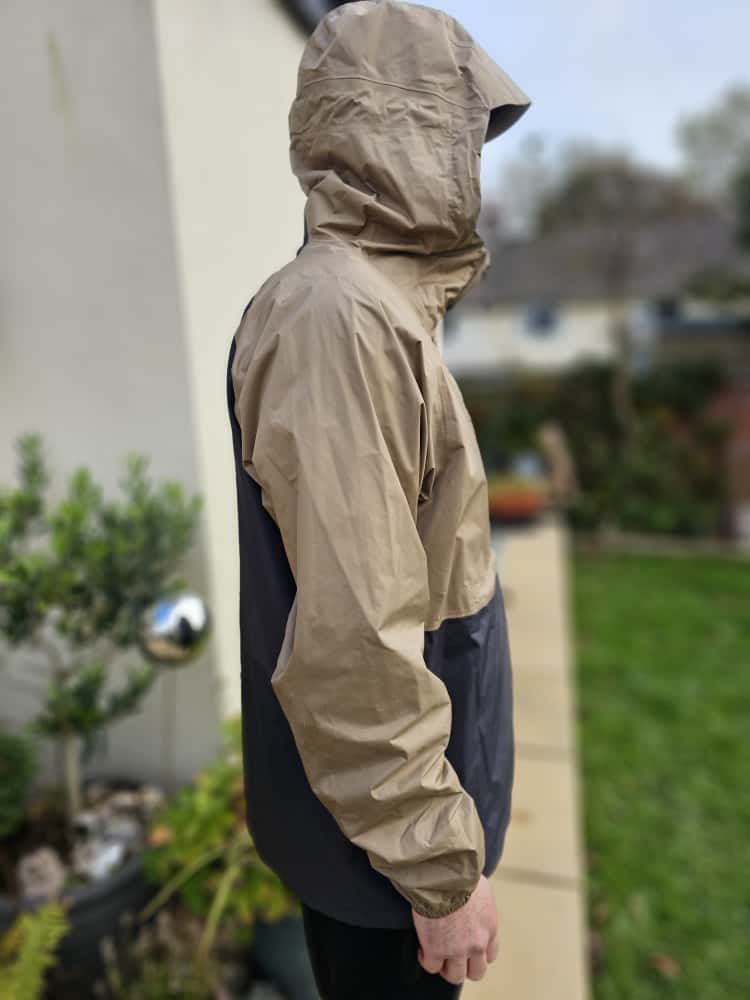 Patagonia H2NO Black/Beige Hooded Torrent Shell Pullover Waterproof WindProof Jacket/Coat - L/Large