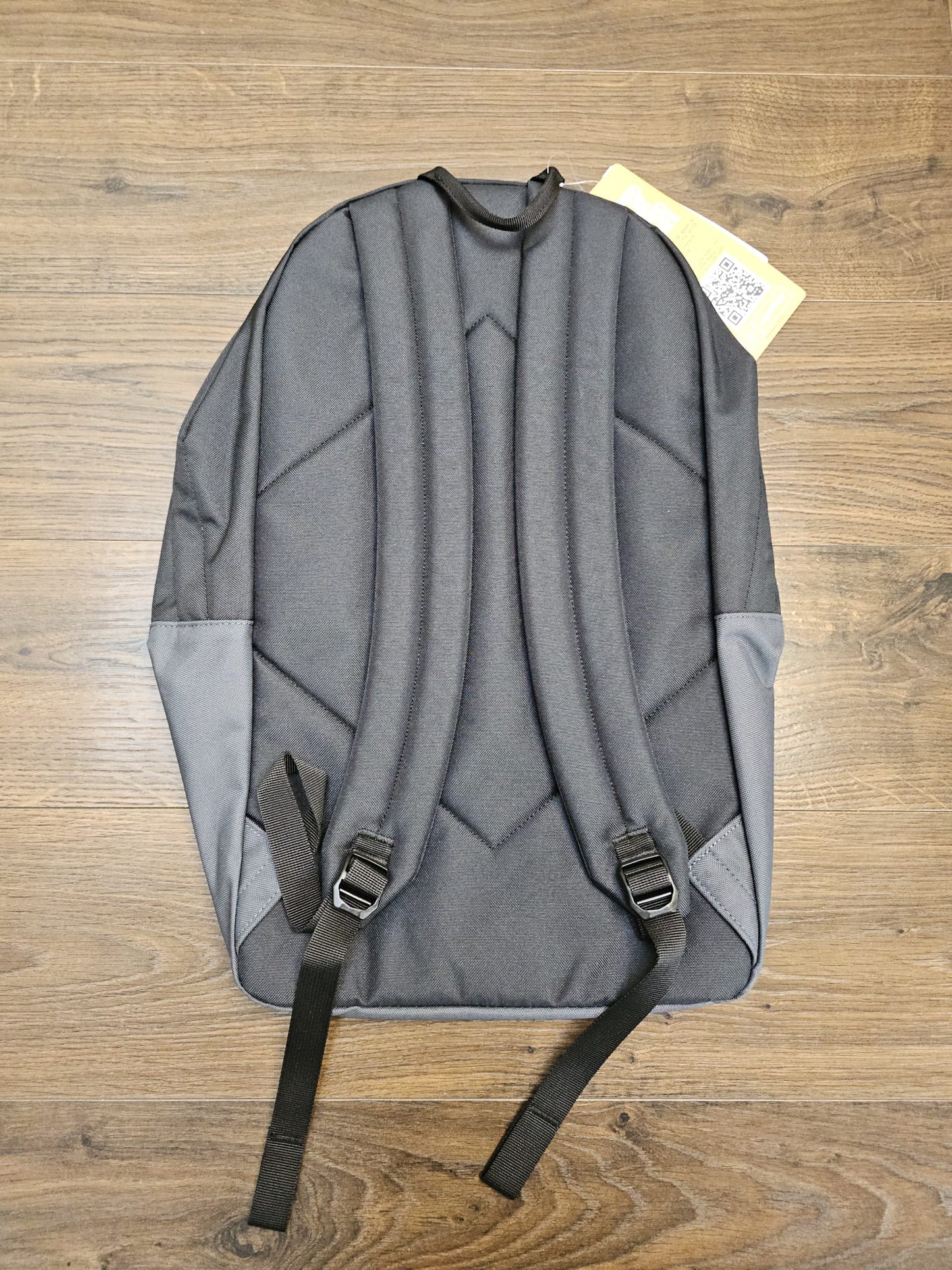 Berghaus Black/Grey Backpack Rucksack M/Medium/25L - NWT - Unisex Hike Walk PE School Uni Gym