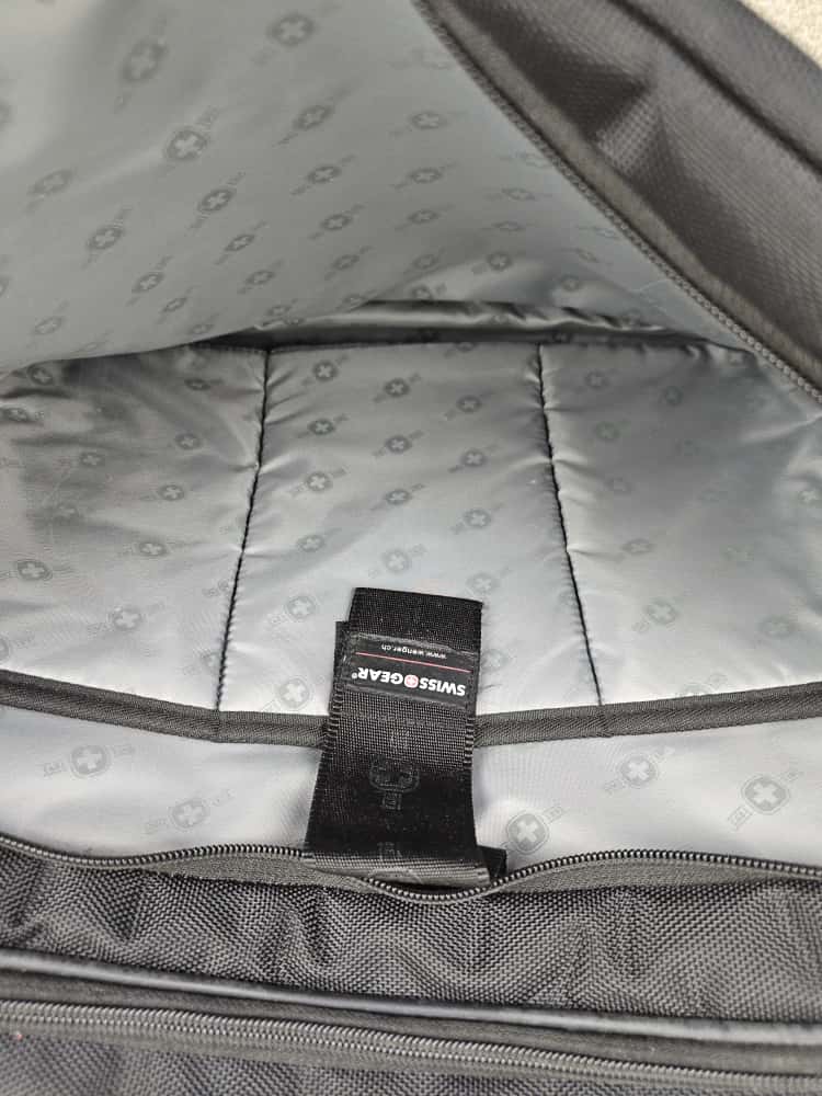 Wenger Swiss Gear 'The Saturn' Black/Grey Business Laptop Office Shoulder/Messenger Bag