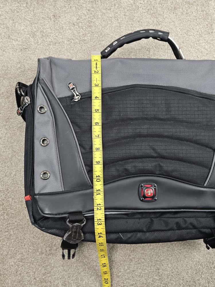 Wenger Swiss Gear 'The Saturn' Black/Grey Business Laptop Office Shoulder/Messenger Bag