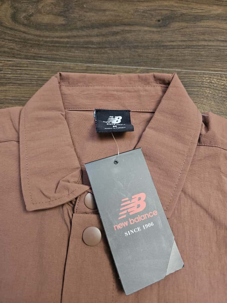 New Balance Mens Sleeve Activewear Shirt - M/Medium - Brown - BNWT